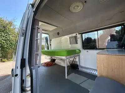 Mercedes-Benz Sprinter 308 CDI — Utilitaire fiable, kilométrage réduit, motorisation diesel robuste — intérieur