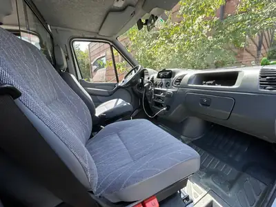 Mercedes-Benz Sprinter 308 CDI — Utilitaire fiable, kilométrage réduit, motorisation diesel robuste — tableau de bord