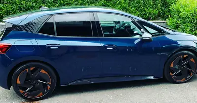 CUPRA Born Electric — Berline sportive zéro émission, 70'000 km seulement — Heckansicht