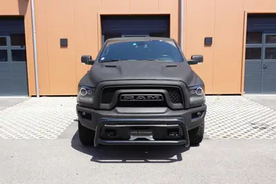 Dodge Ram 1500 — Pickup musclé 400 ch, Peinture Raptor, faible kilométrage — côté