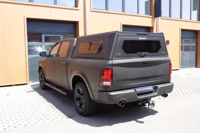 Dodge Ram 1500 — Pickup musclé 400 ch, Peinture Raptor, faible kilométrage — Miniature 10