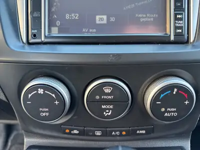 Mazda 5 2.0 16V Exclusive Activematic — Monospace 7 places, portes coulissantes électriques — Miniature 16