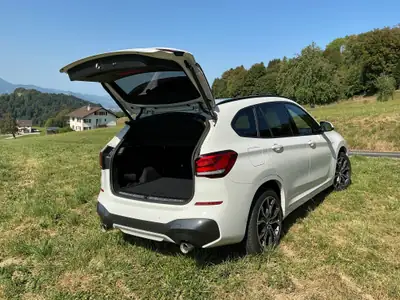 BMW X1 xDrive 25i M Sport — SUV compact performant, 114 500 km, finition sportive — Miniatura 10