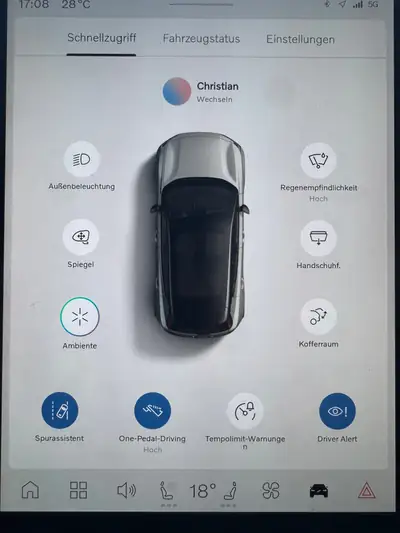 Volvo EX 30 Twin Ultra Performance AWD 2025 — SUV électrique compact, 428 ch et très faible kilométrage — Thumbnail 8