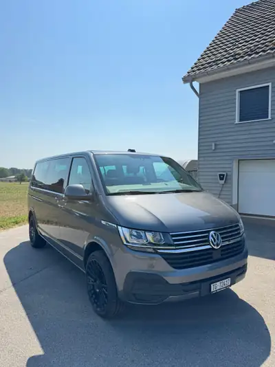 VW Caravelle T6.1 — Monospace 8 places diesel, long empattement 2022 — vista esterna