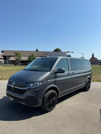 VW Caravelle T6.1 — Monospace 8 places diesel, long empattement 2022 — fianco