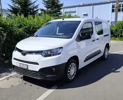 Toyota Proace City L2 — Le van compact polyvalent, 1ère main, entretien complet — Außenansicht