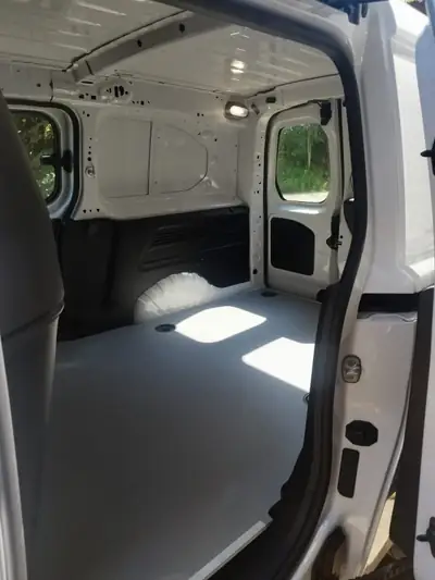 Toyota Proace City L2 — Le van compact polyvalent, 1ère main, entretien complet — Miniatur 10