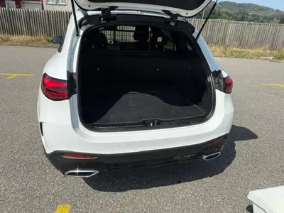 Mercedes-Benz GLC 220 d AMG Line 4MATIC — Diesel hybride 220 ch, équipement complet — interior