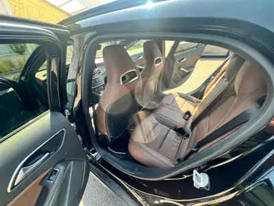 Mercedes-Benz GLA 220 d 4Matic — SUV compact diesel, traction intégrale et consommation maîtrisée — intérieur