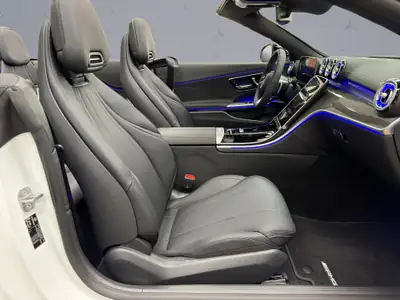 Mercedes-Benz CLE 450 AMG Line Cabriolet — Décapotable hybride 4MATIC, 20 km seulement — Miniature 21