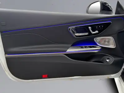 Mercedes-Benz CLE 450 AMG Line Cabriolet — Décapotable hybride 4MATIC, 20 km seulement — Miniature 20
