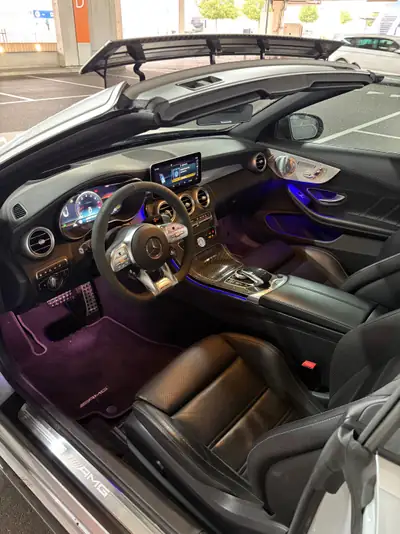 Mercedes-Benz C 63 S AMG Cabriolet — 510 ch, prestige découvrable et performances extrêmes — Armaturenbrett