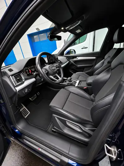 Audi Q5 2.0 40 TDI Advanced — SUV diesel hybride mild, 98'000 km, quattro intégral — Innenraum