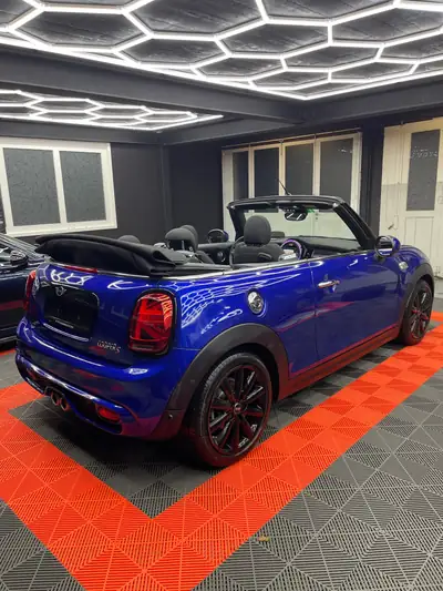 MINI Cabrio 2.0i Cooper S — Cabriolet sportif, 60 000 km, transmissions automatique — côté