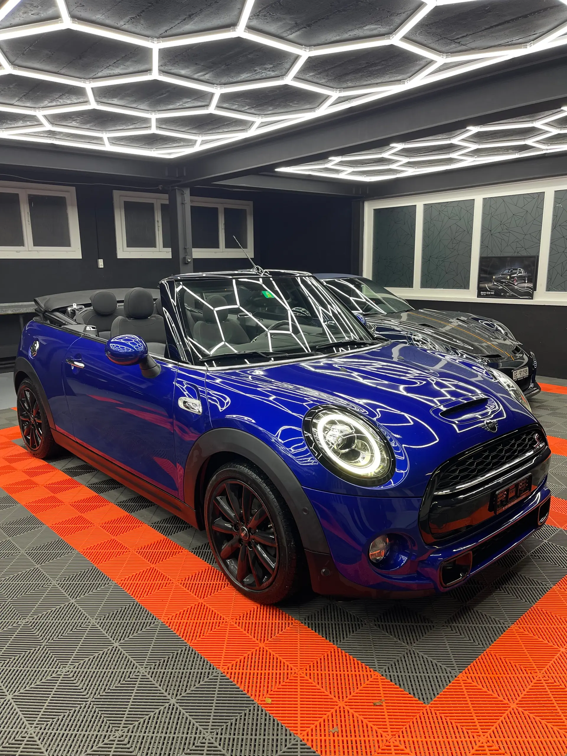 MINI Cabrio 2.0i Cooper S — Cabriolet sportif, 60 000 km, transmissions automatique