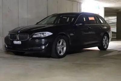 BMW 525d xDrive — Berline Break diesel performante, première main, entretien complet — vue extérieure