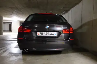 BMW 525d xDrive — Berline Break diesel performante, première main, entretien complet — arrière