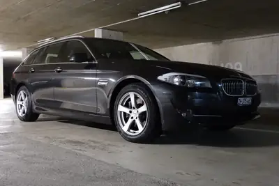 BMW 525d xDrive — Berline Break diesel performante, première main, entretien complet — tableau de bord