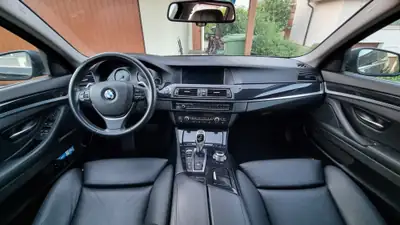 BMW 525d xDrive — Berline Break diesel performante, première main, entretien complet — Miniature 18