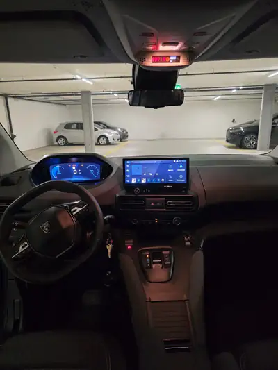 Peugeot Rifter 1.5 BlueHDi 130 — Monospace polyvalent, diesel efficace et peu kilométré — dashboard