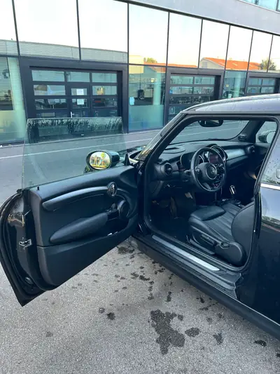 MINI Cooper S 2022 — Sportive urbaine premium, 23'000 km seulement — Armaturenbrett