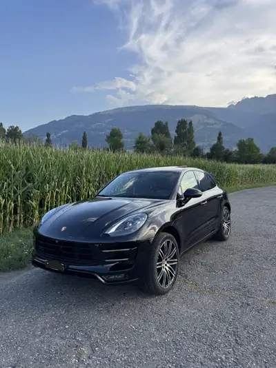 Porsche Macan 3.6 V6 Turbo Performance — SUV sportif 440 ch, garantie Porsche Approved jusqu'à 2029 — Außenansicht