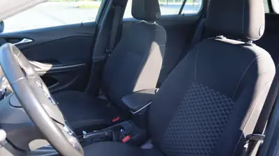 Opel Astra Sports Tourer 1.6 CDTi Automatik — Break diesel économique, contrôle technique neuf — detail