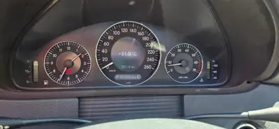Mercedes-Benz CLK 500 Cabriolet — V8 306 ch, état impeccable, qualité de collection — Armaturenbrett