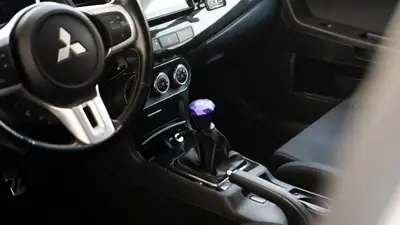 Mitsubishi Lancer Evo X Final Edition — Sportive légendaire, 295 ch et transmission manuelle — Miniature 8