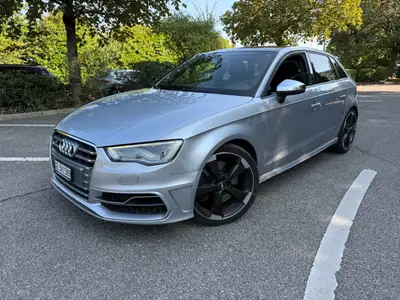 Audi S3 Sportback S-Line 2.0 TFSI — Compacte sportive quattro, 301 ch dynamiques — vue extérieure