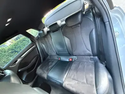 Audi S3 Sportback S-Line 2.0 TFSI — Compacte sportive quattro, 301 ch dynamiques — Miniature 15