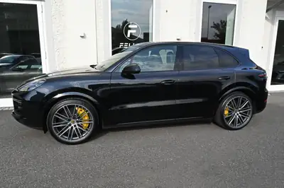 Porsche Cayenne Turbo 2020 — SUV haute performance, 550 ch et garantie Porsche Approved — détail