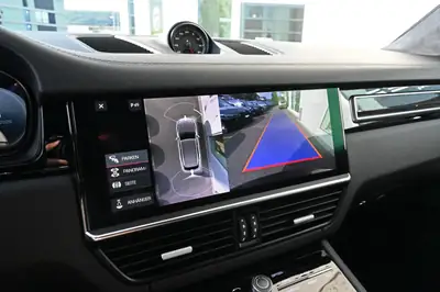 Porsche Cayenne Turbo 2020 — SUV haute performance, 550 ch et garantie Porsche Approved — Miniature 14