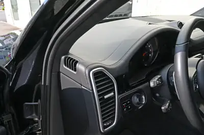 Porsche Cayenne Turbo 2020 — SUV haute performance, 550 ch et garantie Porsche Approved — Miniature 13
