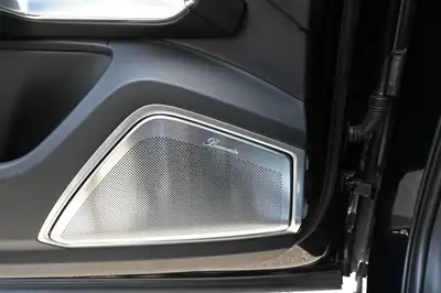 Porsche Cayenne Turbo 2020 — SUV haute performance, 550 ch et garantie Porsche Approved — Miniature 16