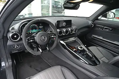 Mercedes-AMG GT C — Coupé sportif 558 ch, entretien récent inclus — Miniature 13