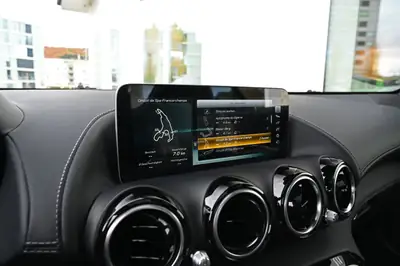 Mercedes-AMG GT C — Coupé sportif 558 ch, entretien récent inclus — Miniature 19