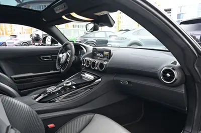 Mercedes-AMG GT C — Coupé sportif 558 ch, entretien récent inclus — Miniature 24