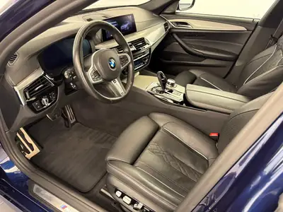 BMW 540i xDrive M Sport — Berline premium 2019, état impeccable et garantie 1 an — tableau de bord