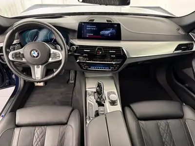 BMW 540i xDrive M Sport — Berline premium 2019, état impeccable et garantie 1 an — Miniature 7