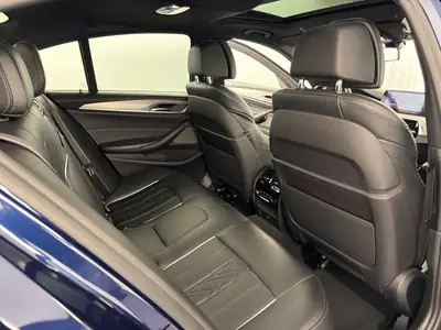 BMW 540i xDrive M Sport — Berline premium 2019, état impeccable et garantie 1 an — Miniature 8