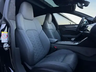 Audi RS7 Sportback MHEV 2019 — Berline haute performance, 600 ch hybride rechargeable — Miniature 11