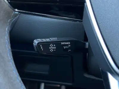 Audi RS7 Sportback MHEV 2019 — Berline haute performance, 600 ch hybride rechargeable — Miniature 24