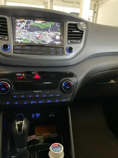 Hyundai Tucson 1.6 Turbo — SUV compact robuste, 5 portes automatique, accident-free — Seitenansicht