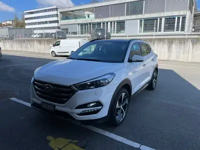 Hyundai Tucson 1.6 Turbo — SUV compact robuste, 5 portes automatique, accident-free — Detail