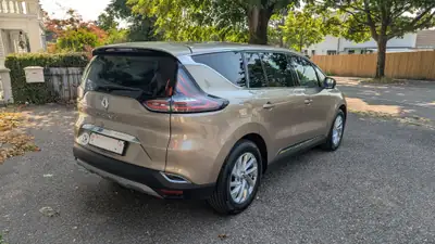 Renault Espace 1.6 TCe 200 ch — Monospace familial performant, entretien à jour — arrière