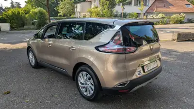 Renault Espace 1.6 TCe 200 ch — Monospace familial performant, entretien à jour — intérieur