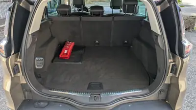 Renault Espace 1.6 TCe 200 ch — Monospace familial performant, entretien à jour — détail