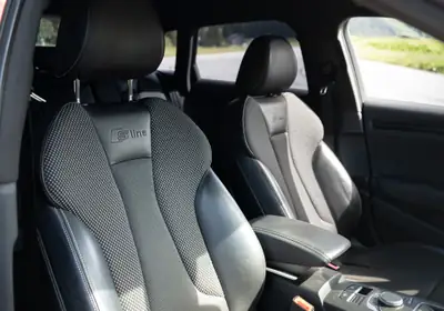 Audi A3 1.4 T FSI Ambition — Berline compacte fiable, chaîne de distribution neuve — dashboard